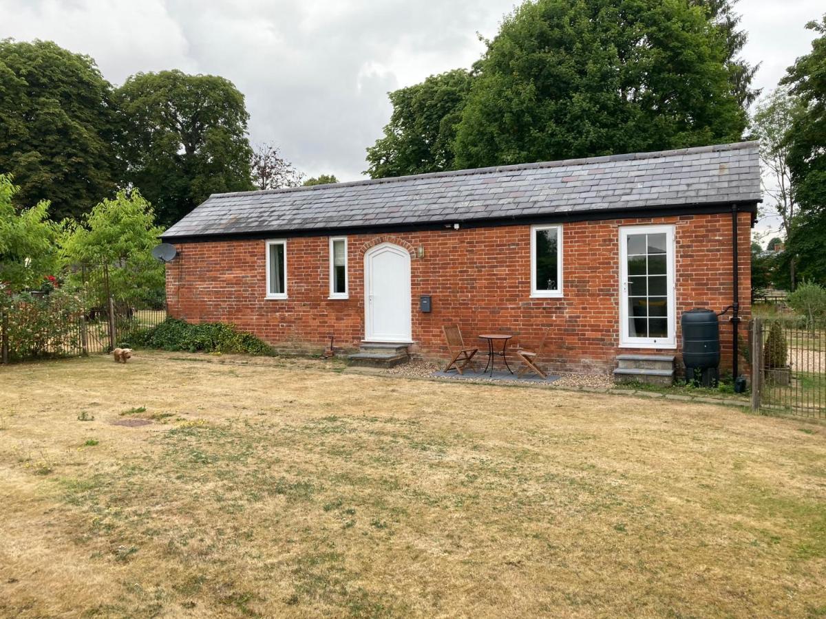Hunters Moon B&B Tidworth Exterior foto